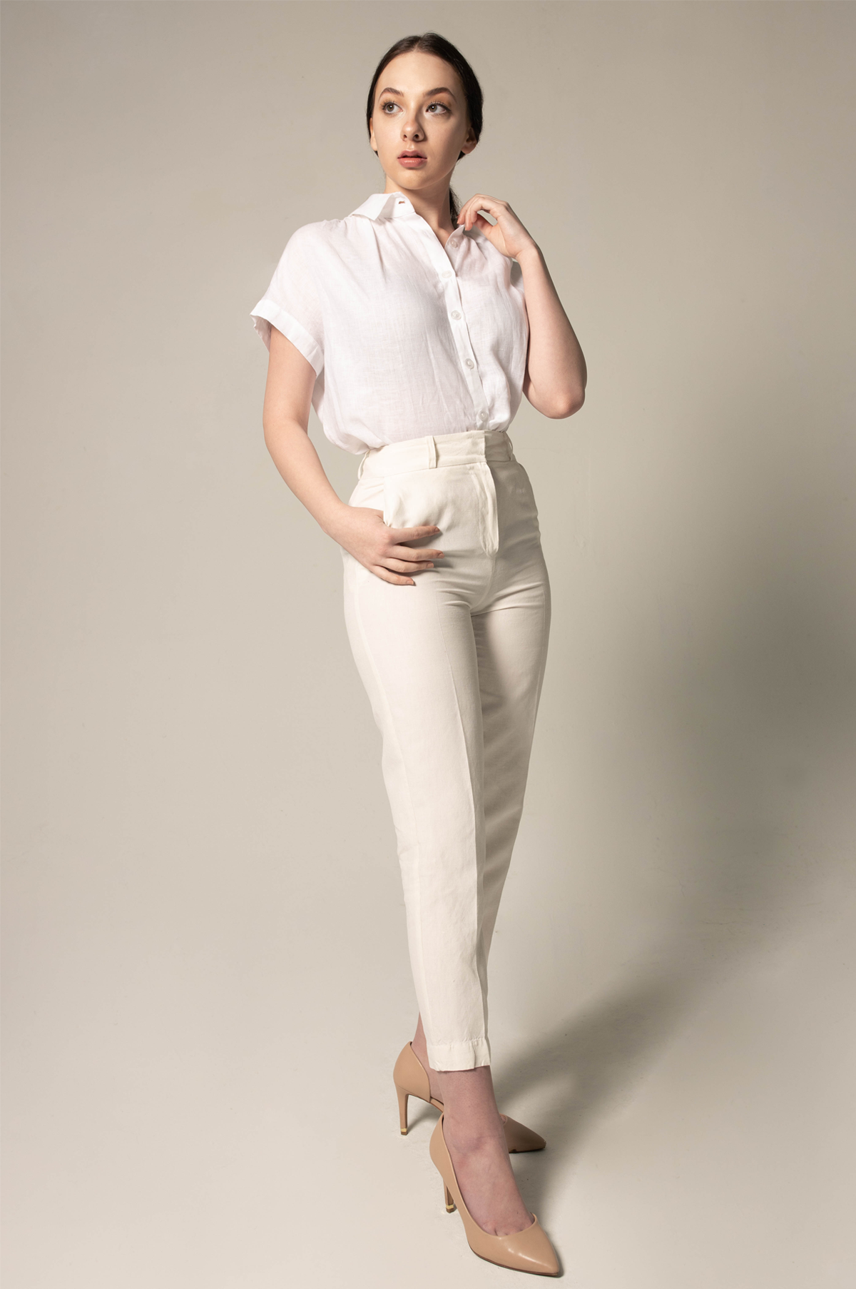 Women's Gather Collar Shirt in White